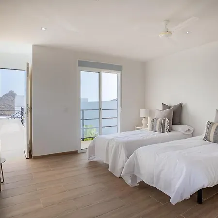 Luxliving Tenerife Hortalaya Heated Pool וילה אדחה